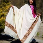Light Weight Himalayan Wool Purely Hand Woven Border Shawl