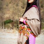 HK-SHAWLS-DB-16-3.jpg