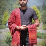 Kullu-Kingri-Design-Mens-Handloom-Woven-Wool-Stole-Scarf-Checked-1.3.jpg