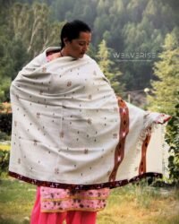 Elegant Kullu Patterned Woolen Shawl – Hand Loomed Artistry