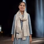 Himalayan Loom Woven Pashiman and Merino Blended Scarf Wrap Grey Checked